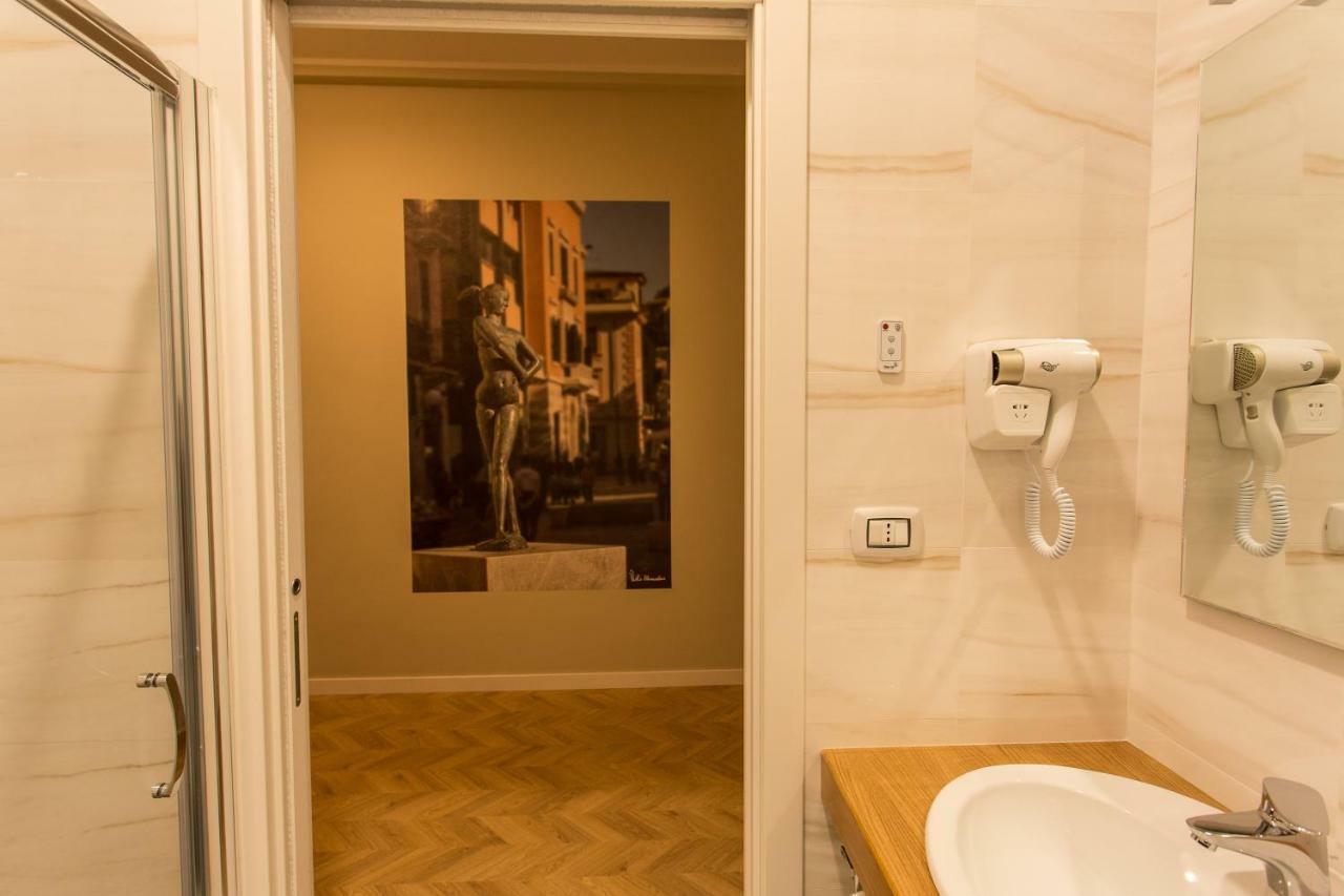 Junior Suite with Balcony,868688816:JPEG